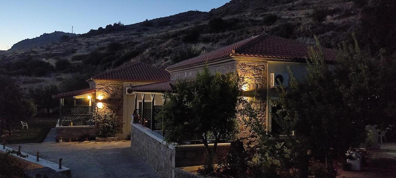 Troyan Hill Apartments Петра Екстериор снимка