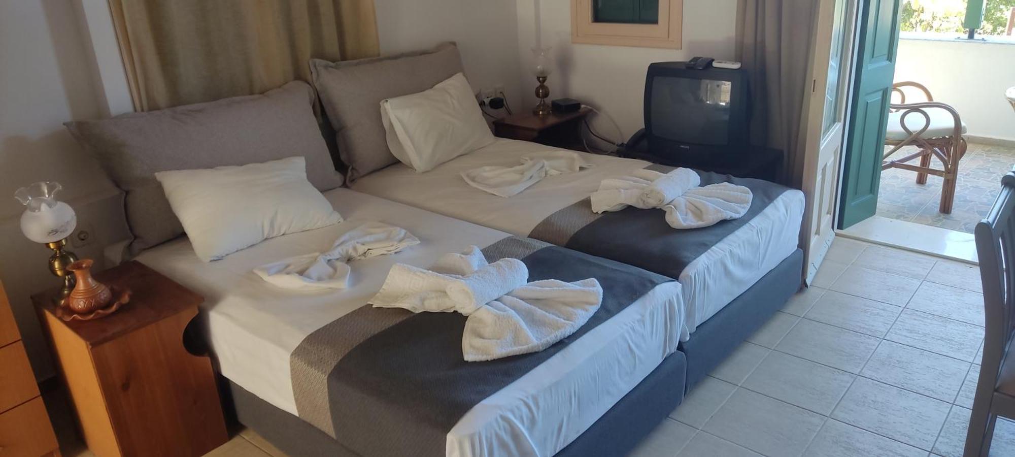 Troyan Hill Apartments Петра Екстериор снимка