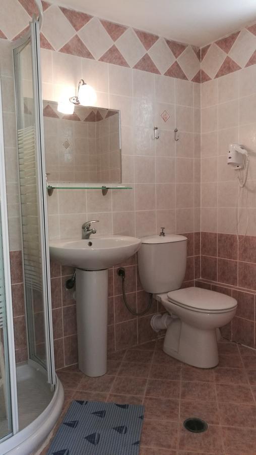 Troyan Hill Apartments Петра Екстериор снимка